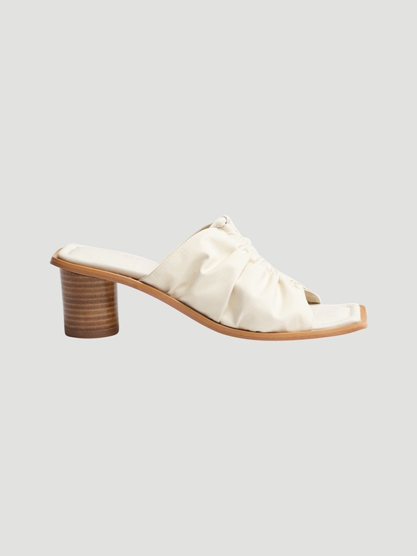 Holzweiler Gro Summer Women\'s Mules Cream | EXJR-08754